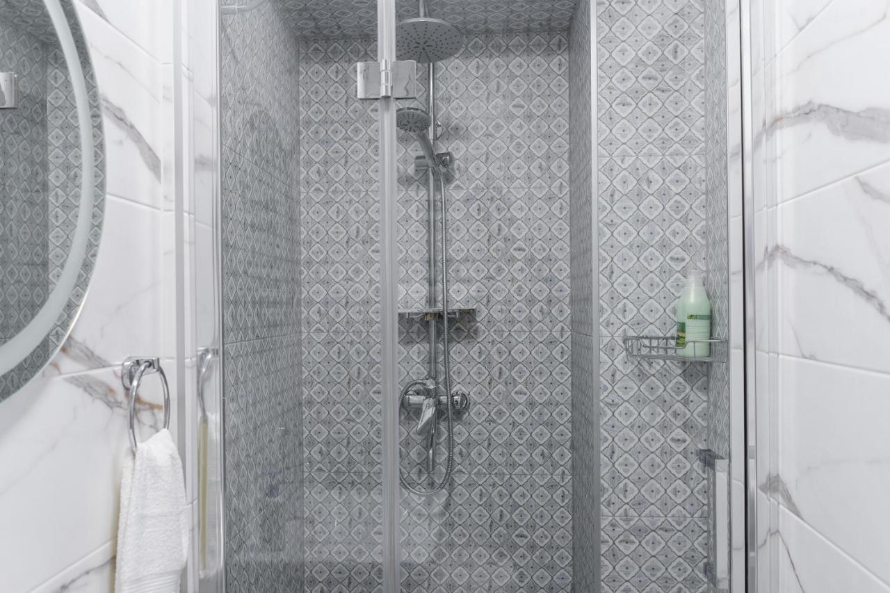 Charming Apartments In The Heart Of Lviv - Valova, Nasypna Str Esterno foto