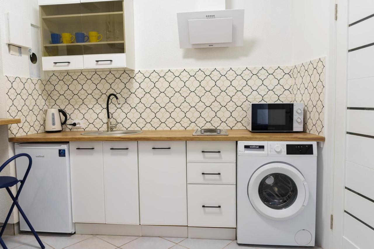 Charming Apartments In The Heart Of Lviv - Valova, Nasypna Str Esterno foto