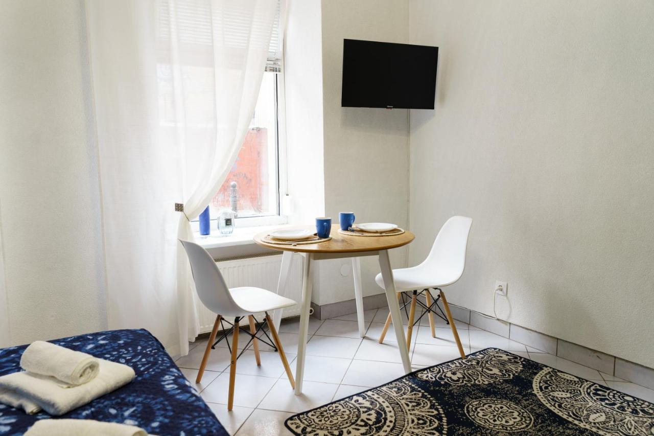 Charming Apartments In The Heart Of Lviv - Valova, Nasypna Str Esterno foto