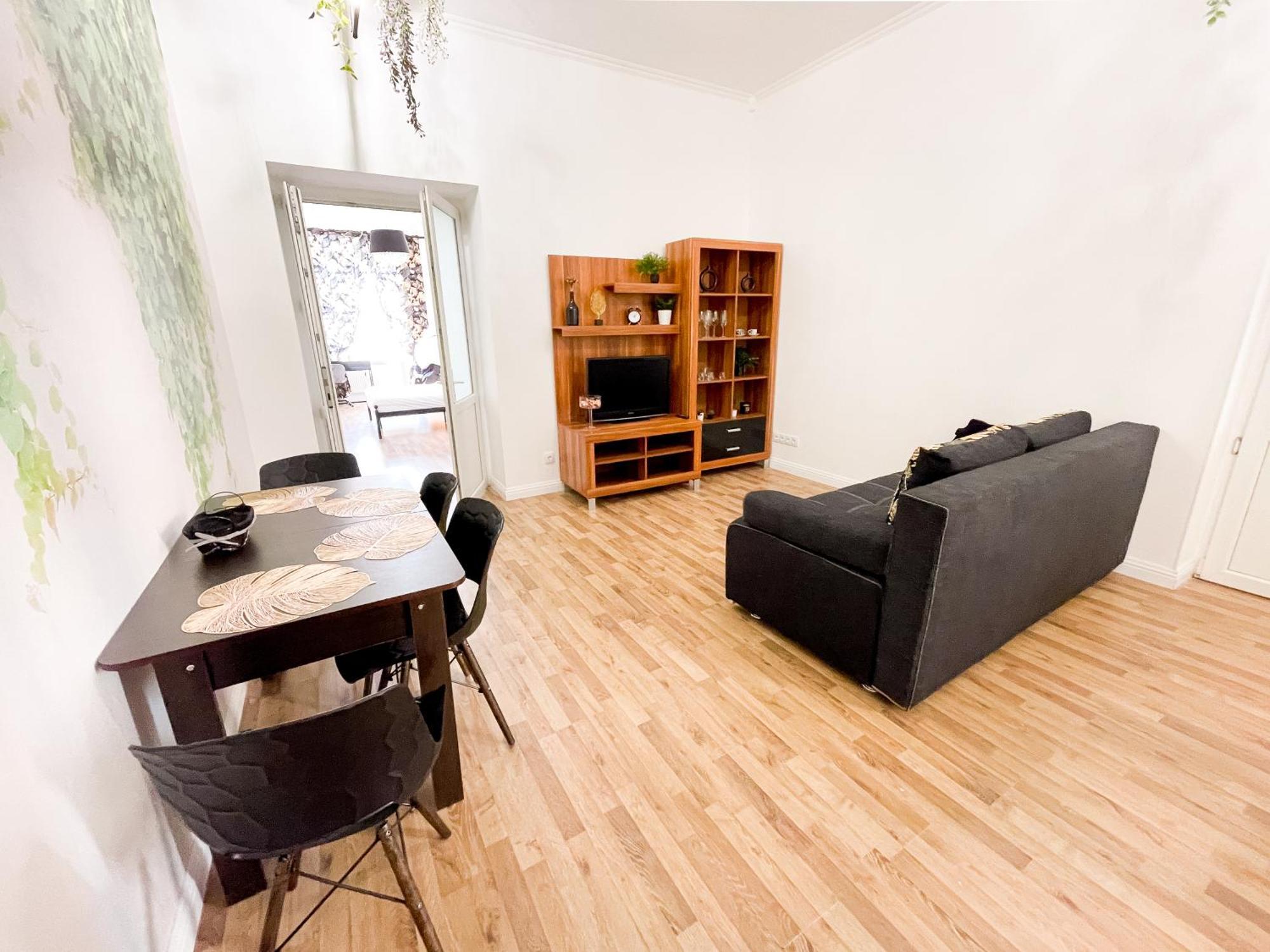 Charming Apartments In The Heart Of Lviv - Valova, Nasypna Str Esterno foto