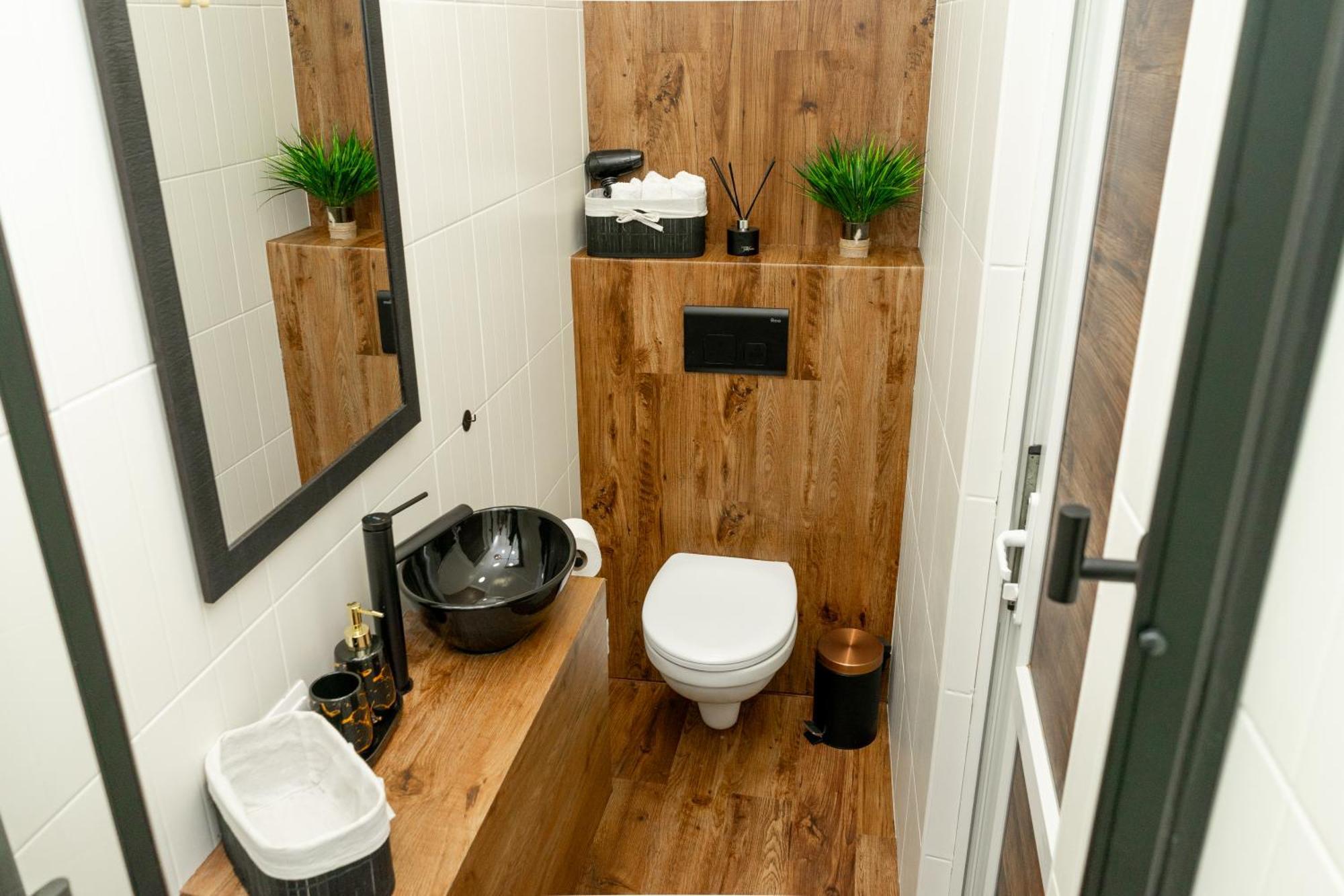 Charming Apartments In The Heart Of Lviv - Valova, Nasypna Str Esterno foto