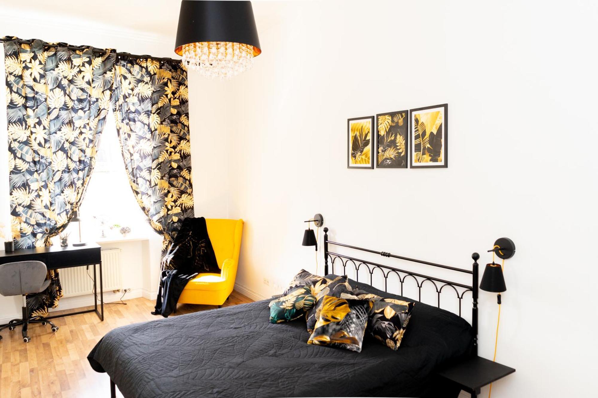 Charming Apartments In The Heart Of Lviv - Valova, Nasypna Str Esterno foto